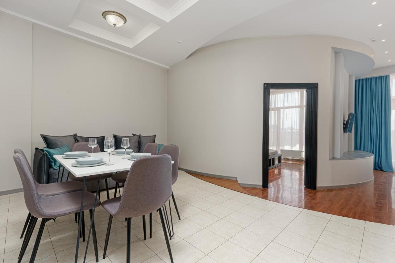 Arcadia Palace 2-Bedrooms Apartment With Terrace Odessa Exteriör bild