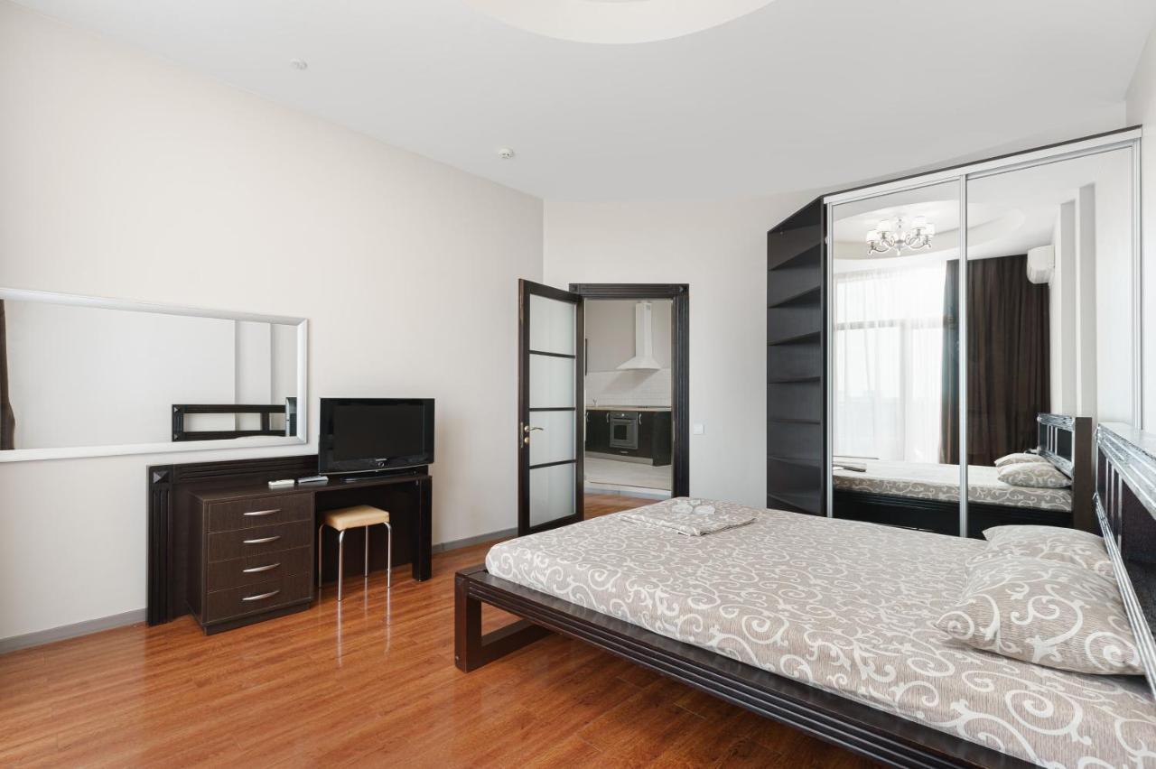 Arcadia Palace 2-Bedrooms Apartment With Terrace Odessa Exteriör bild